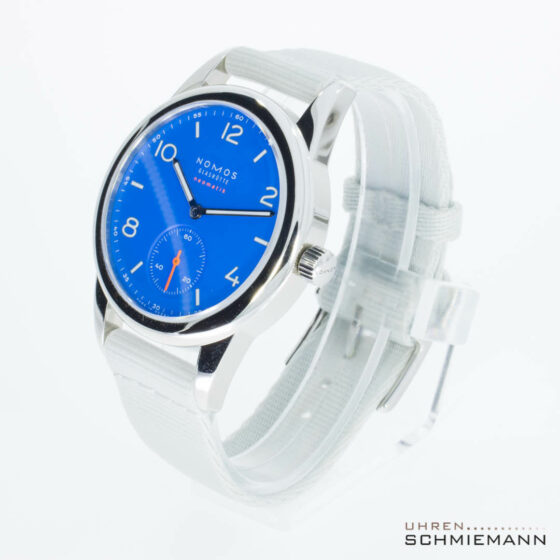 Nomos Club Neomatik Signalblau, Ref.742